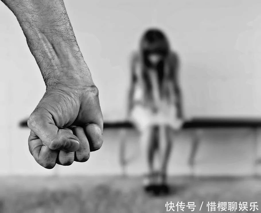 仇人|这两种家庭，会把孩子养成仇人！很多父母的育儿方式都像第二种