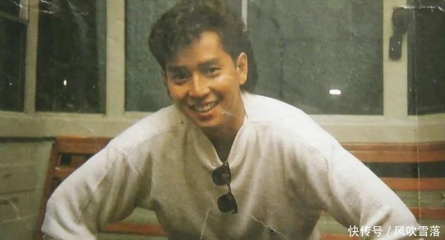 华语乐坛经典歌词100句原来人生,只有三件事值得说(上)