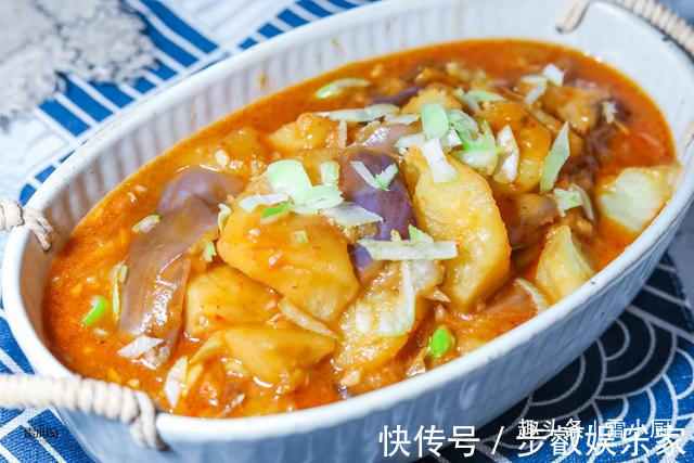 滚刀块|我家最爱的土豆做法，每次做一盘不够吃，开胃解馋，比土豆丝好