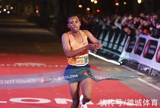 障碍赛|5公里路跑又诞生新世界纪录 12分49！埃塞小将出彩配速2分34