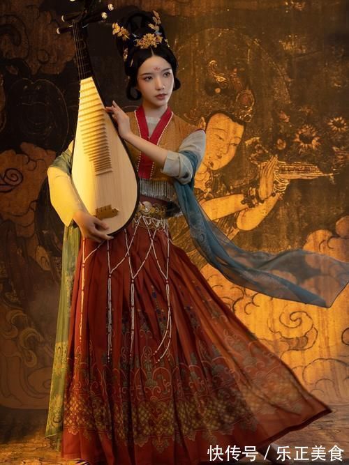 圆领@中国汉服|每个朝代的经典样式,你最喜欢哪个时期的汉服?