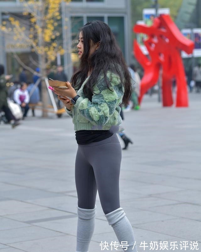 穿搭 时髦美丽的瑜伽裤穿搭尽显青春姿态,彰显民国名媛风采,甜美可爱!