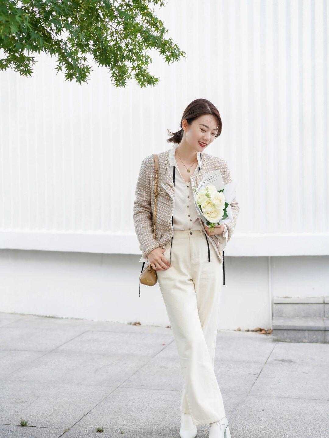 气质|既成熟优雅，又气质，这样的通勤穿搭更好看