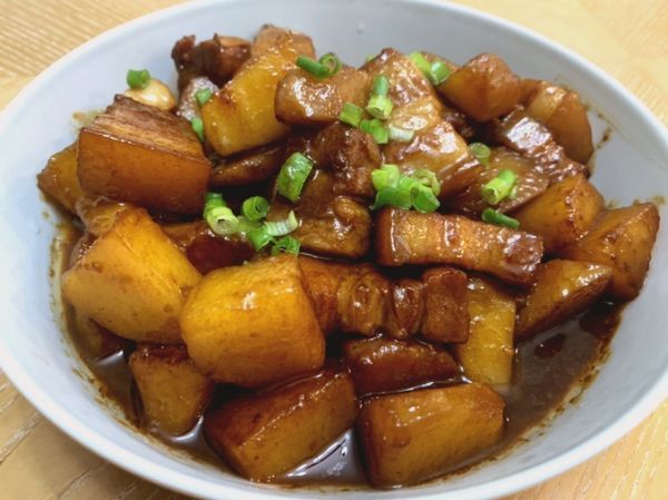 土豆块|红烧肉炖土豆