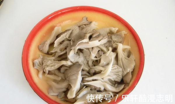 脱发|一定要学会这道菜,脱发慢慢远离,邻居都夸比以前年轻10岁