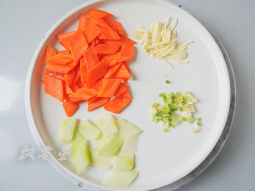 天然“护眼菜”被发现被发现，营养又便宜，孩子要多吃，明目亮眼！