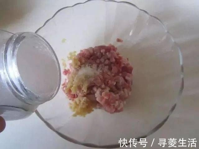 青豆|白菜别再炒了,换这种做法好吃到爆,上桌就被抢光