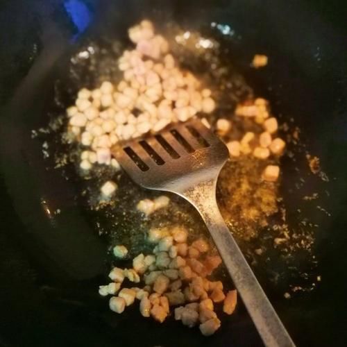  肉末炒蒜薹粒，家常小炒，美味下饭菜