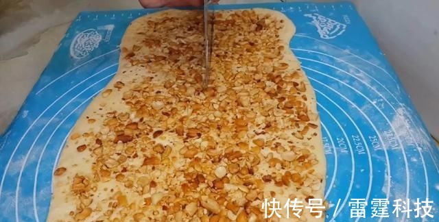 早餐别烙饼吃包子了,教你新吃法,香酥又松软,比面包烧饼还好吃