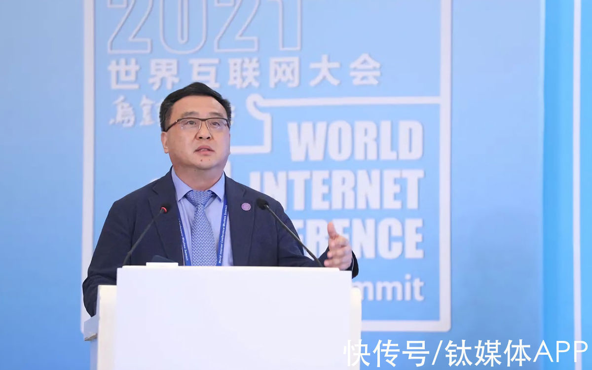 乌镇|独家对话清华大学AIR院长张亚勤:人工智能研究要面向社会需求|钛媒体直击乌镇
