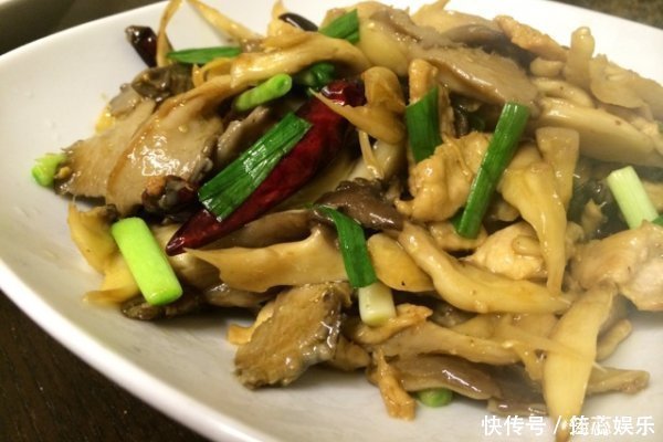 此菜富含多种氨基酸,促进智力发育,对婴儿和老人的健康十分重要