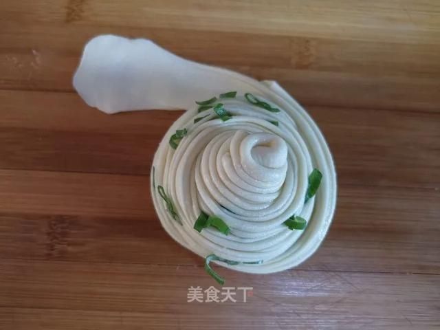 葱香小饼：不用就菜都能吃两张