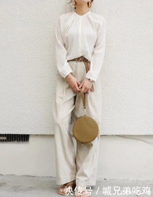 日本|轻熟的优雅最迷人,日本博主的“早秋穿搭”,每一套都是穿搭模板