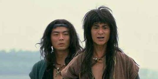 他看透了宋江为人,装病离开宋江,之后在海外建国称王混的最好!