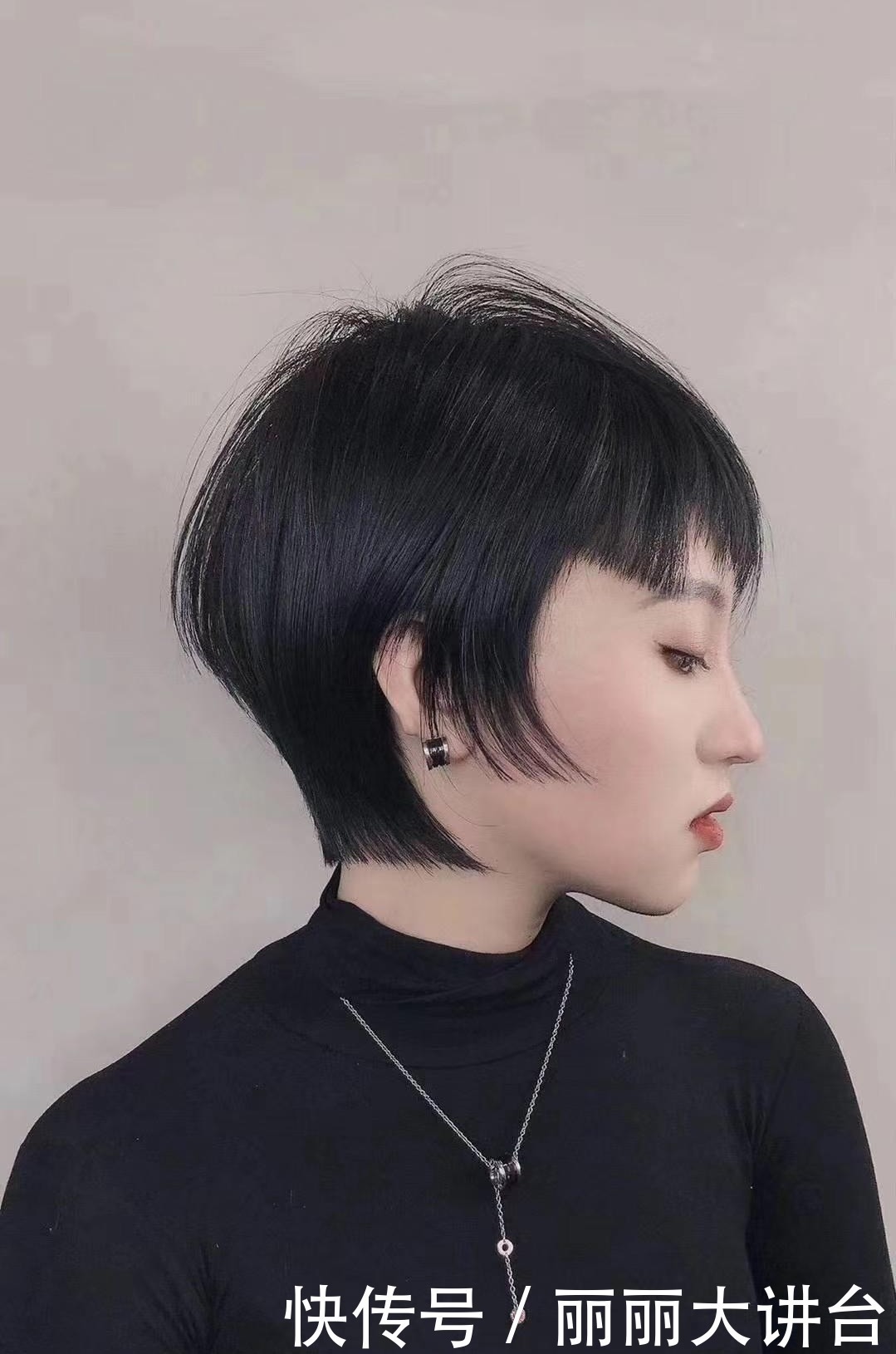 烫发|秋冬发型别乱剪,新时尚发型19款送给大家,洋气时尚好打理