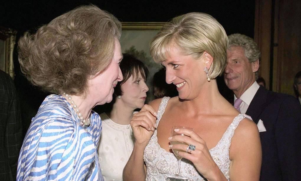 戴妃离婚时订购的戒指好有品位，梅根婚礼上都戴着它，很优雅