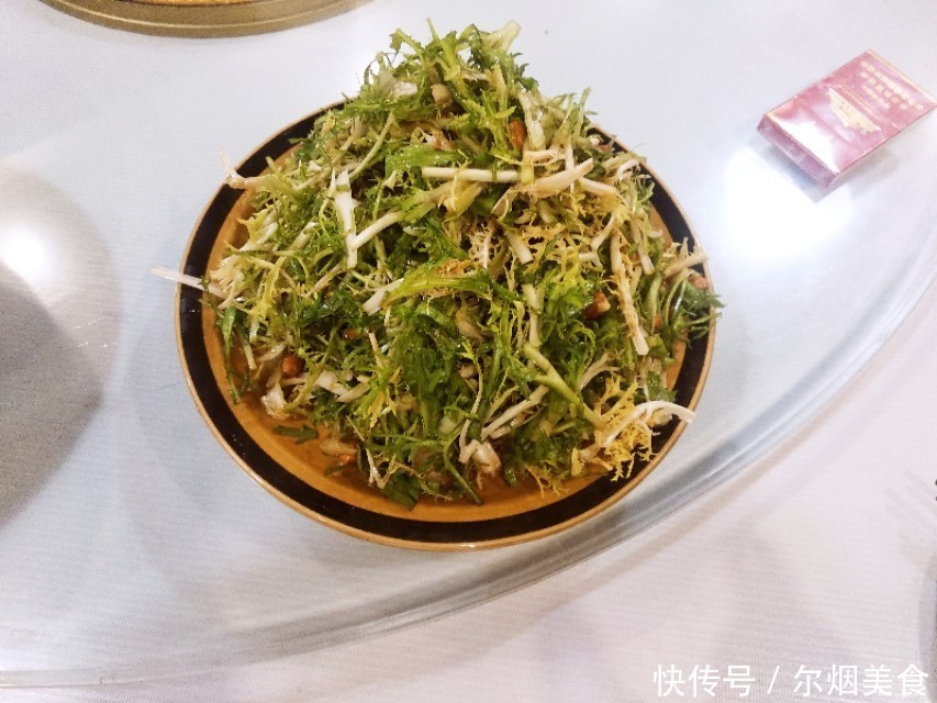 东北人上饭店喝酒,必点的几道“小毛菜”,看看你最喜欢哪一道