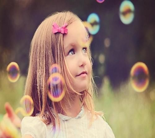 宝宝|妈妈发现“带红色”纸尿裤,月嫂称婴儿生理期,检查后得知原因