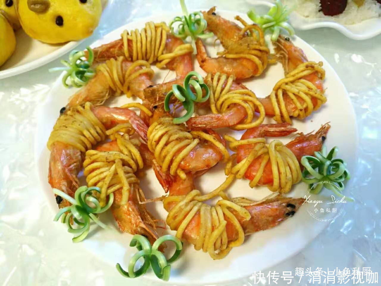 一家人|晒晒我家年夜饭,我和老妈一起做了满满一桌菜,一家人吃嗨了