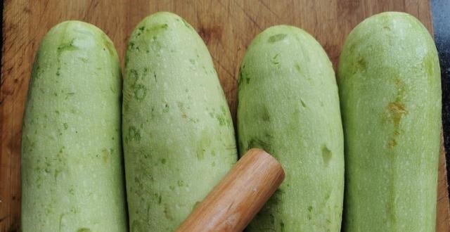 补钙|入秋后,少吃冬瓜多吃它,包饺子吃太香了,补钙增强体质!