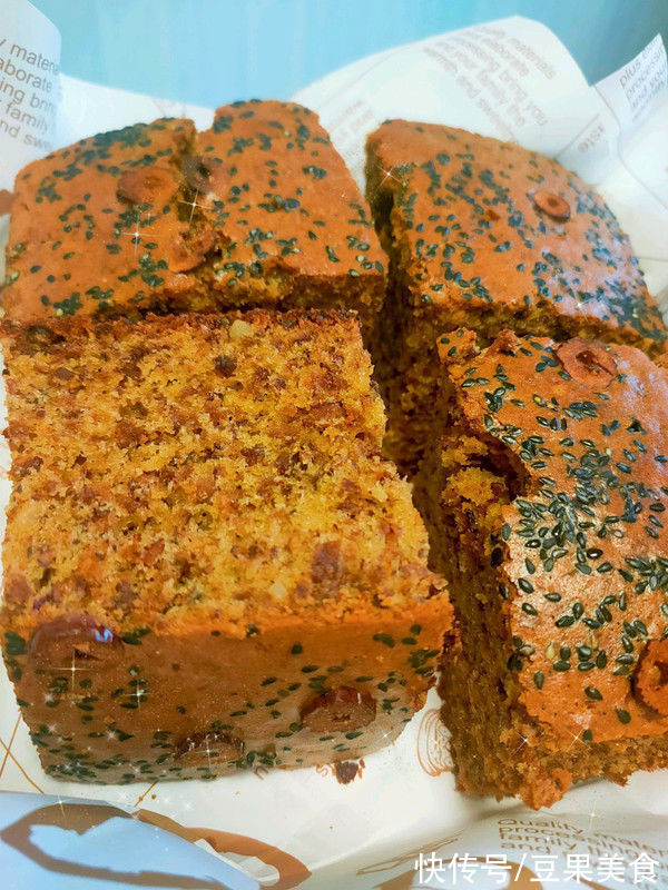 舌尖上的中国，秒杀一切的红枣核桃糕！！能占一席之地