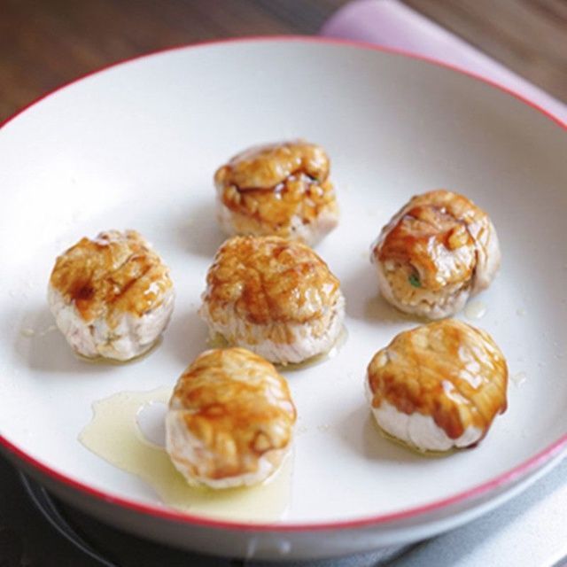 剩米饭别再炒了,试试这样做,比蛋炒饭好吃一百倍