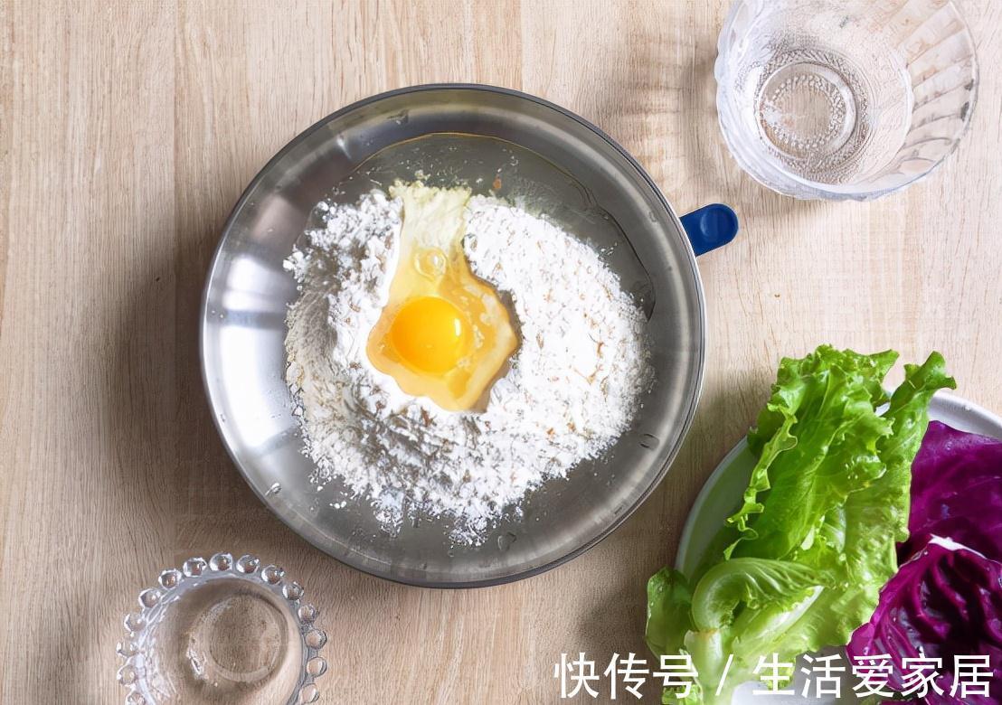 紫甘蓝|南瓜吃法多样，做成南瓜饼，卷上喜欢的食物就搞定