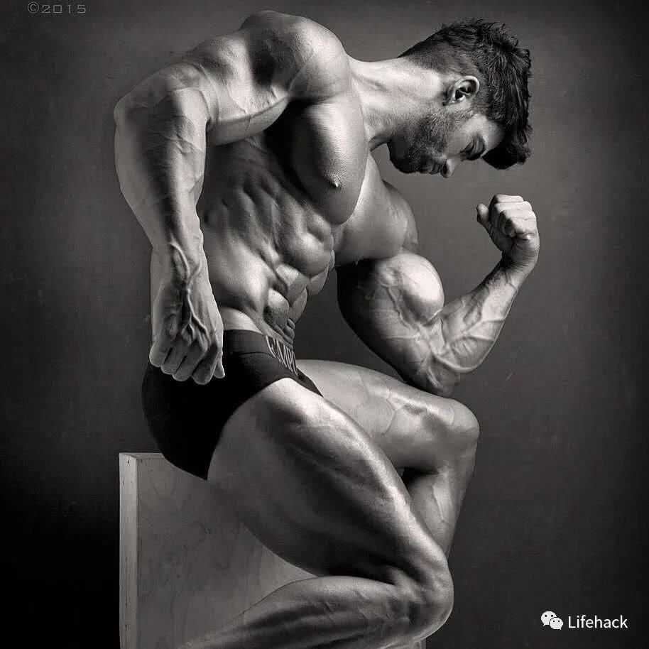 健身|一张裸照征服全世界这个男人的肉体简直逆天了