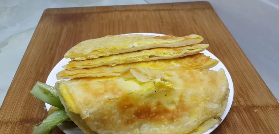 大泡|我家烙饼从来不早起,冰箱里一放,比手抓饼好吃,一次四个不够吃