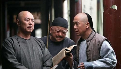 万客|乾隆路过青楼,见一上联一双玉臂千人枕,说出下联万人拍手叫绝