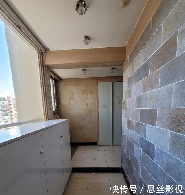 玄关|159㎡改造后和入住8年的对比,看得人神清气爽,这比新房都抢手了