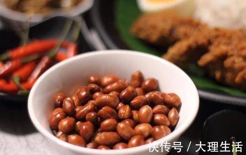 花生|炸花生米,记得不要直接去油锅,多加两步,花生酥脆可口又不新潮