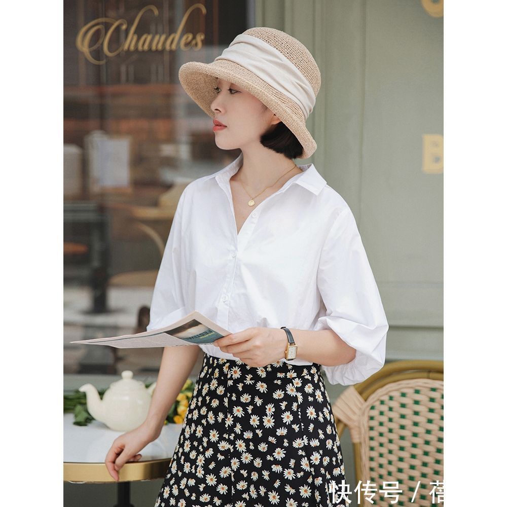 白衬衫|穿“白衬衫”的女人有多精致?搭配这3种下装,土味、俗气全甩掉