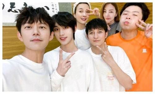 舞臺|《快本》第六人官宣，始料不及的反轉(zhuǎn)，還真有驚喜在