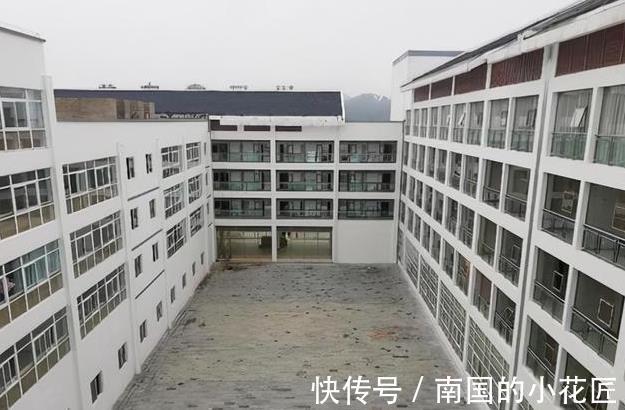 报考|贵州有所高校，今年招生遭遇“滑铁卢”，学生直言校名是关键