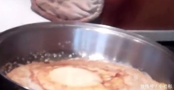 中国|看中国人吃的荷包蛋,再看看外国人吃的荷包蛋,网友“没有对比就没有伤害”