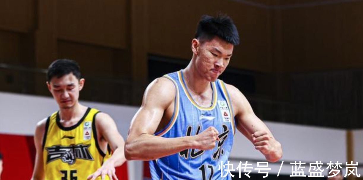 童年时期|98年场均18+8！范子铭跻身国产一流内线！首钢这三千万花得值啊！
