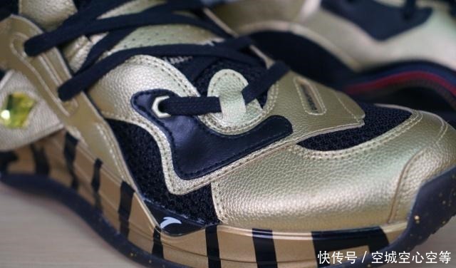 手套|将无限手套踩在脚下是一种怎样的体验国产实战鞋的良心之作