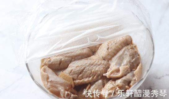 吃起来|想吃炸鸡怕长胖该咋办学会这做，不油炸的鸡吃起来比油还香