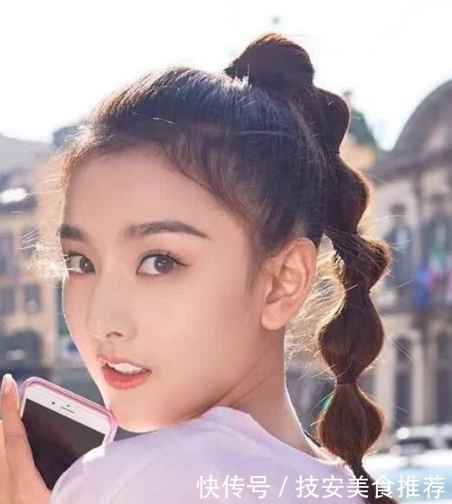 女生别再披头散发了,2020年流行这4种扎发,不挑脸型,谁扎谁美