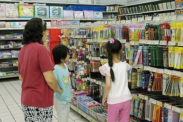 偷拿|孩子到了这个岁数,就应该给零花钱了,不然孩子可能会“偷拿”