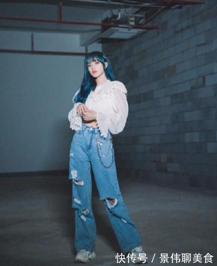 程潇当导师教学员跳舞,完了,她跳得比学员好而且还比学员帅