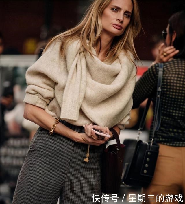 打底衫 秋冬穿搭不如模仿北欧博主，照搬7种搭配方法，提升你的外在气质！