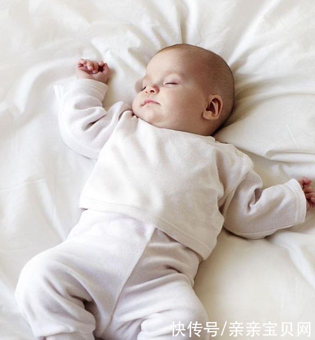 孩子|心理学家：如果宝宝是这种睡姿，很可能是缺乏安全感，家长要重视