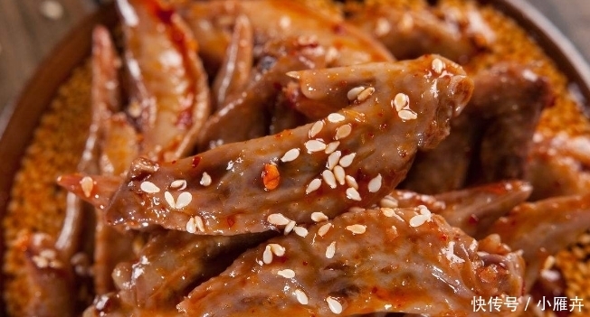 老妈|老妈做“鸡翅”,一点油都没有,肉香四溢,比可乐鸡翅还好吃!