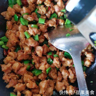 奥运|#我为奥运出食力#香辣掌中宝这样做，解馋堪比红烧肉