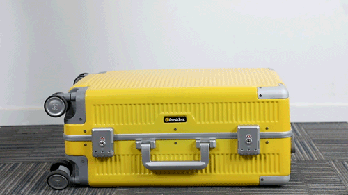 日本再现鬼才设计！同尺寸行李箱多装11瓶矿泉水，2米摔下无损