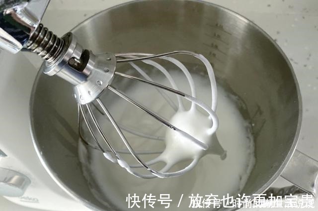 自制香浓的可可蛋糕卷,做法简单又方便,怎么卷都不开裂