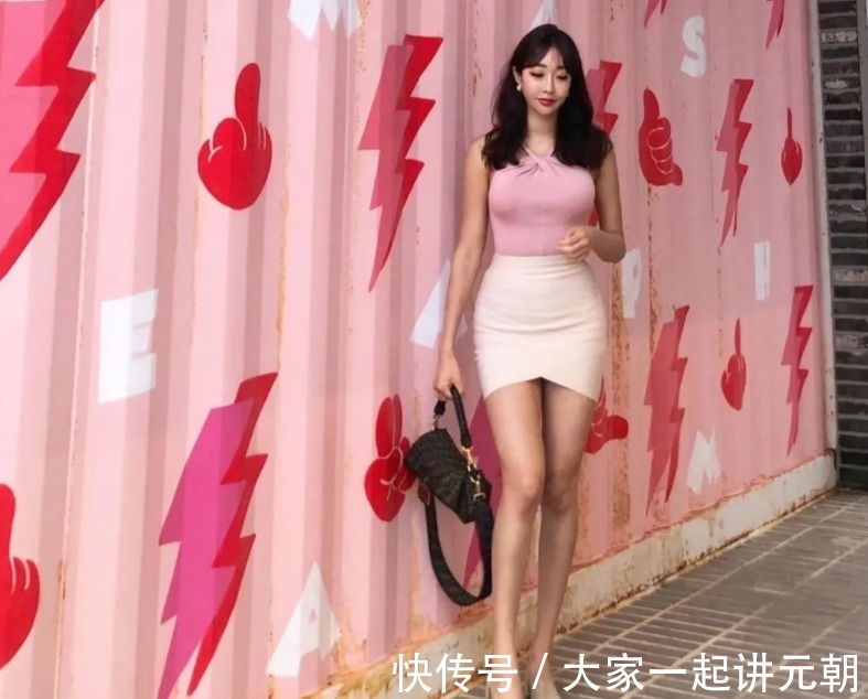 教练|普拉提教练,晒健身美照,几个动作练出大长腿