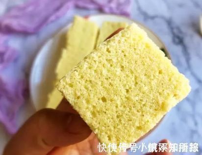 别再用电饭煲做蛋糕了，试试不锈钢盆蒸蛋糕，不分蛋，成功率更高